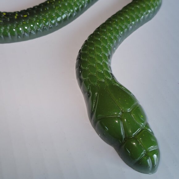 SNAKE winder GREEN Resin Figurine New collectible animal reptile Home Camp - Picture 2 of 3